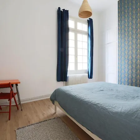 Bright Charming Flat #placeplumereau #tours